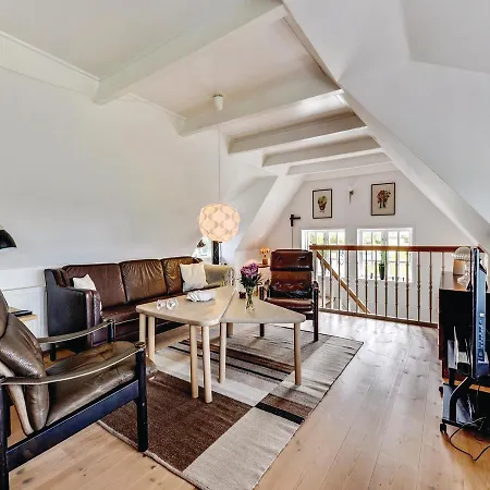 Holiday home Three-bedroom Holiday In Ejby *