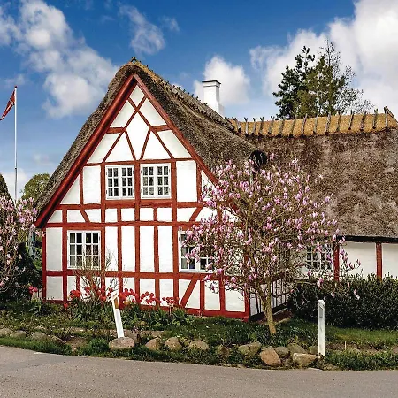 Holiday home Three-bedroom Holiday In Ejby *